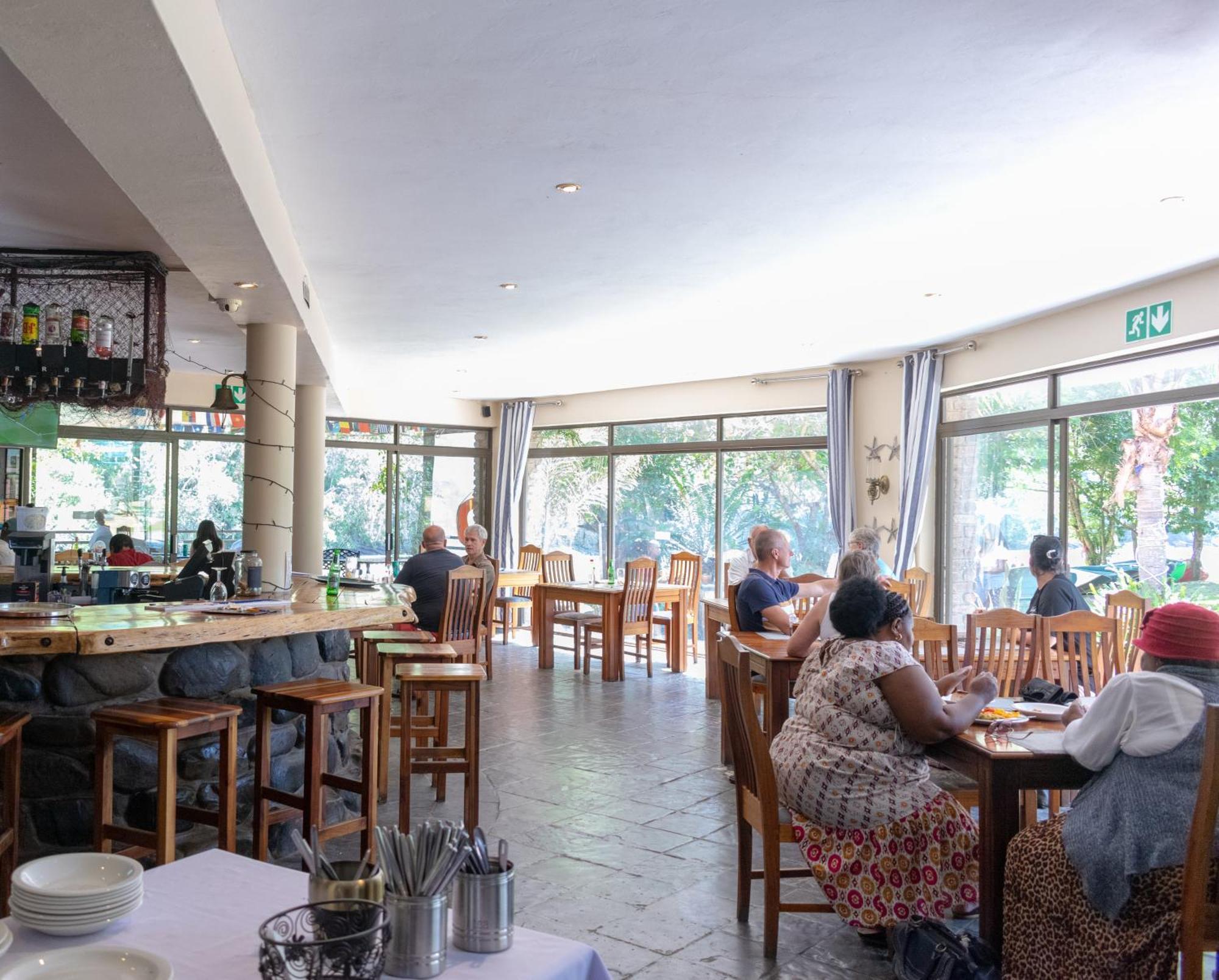 Areena Riverside Resort Kwelera Esterno foto
