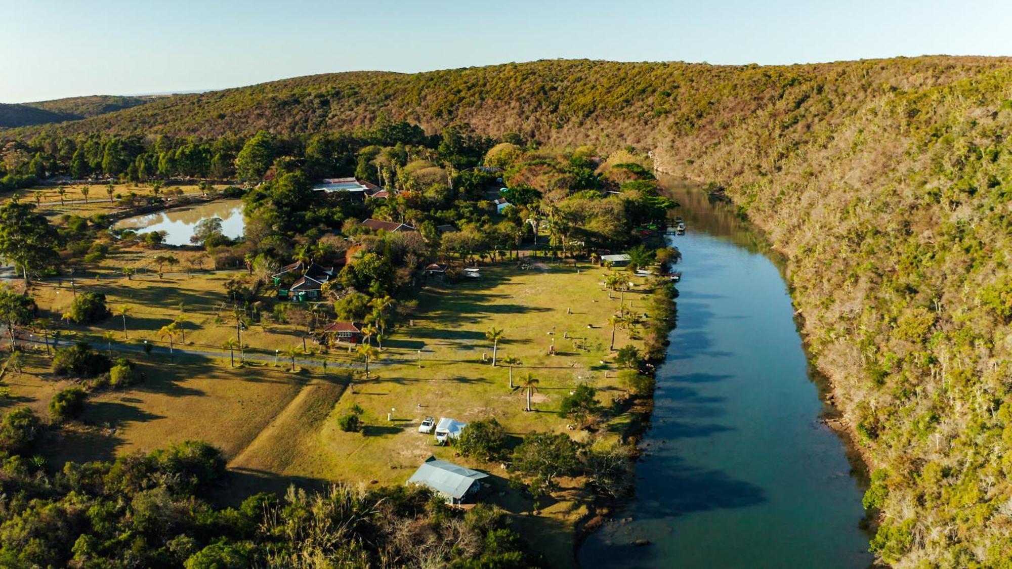 Areena Riverside Resort Kwelera Esterno foto