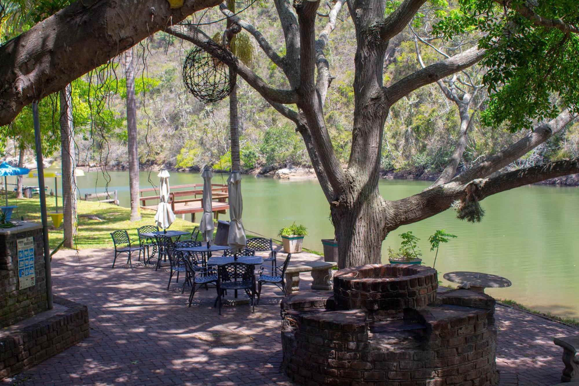 Areena Riverside Resort Kwelera Esterno foto