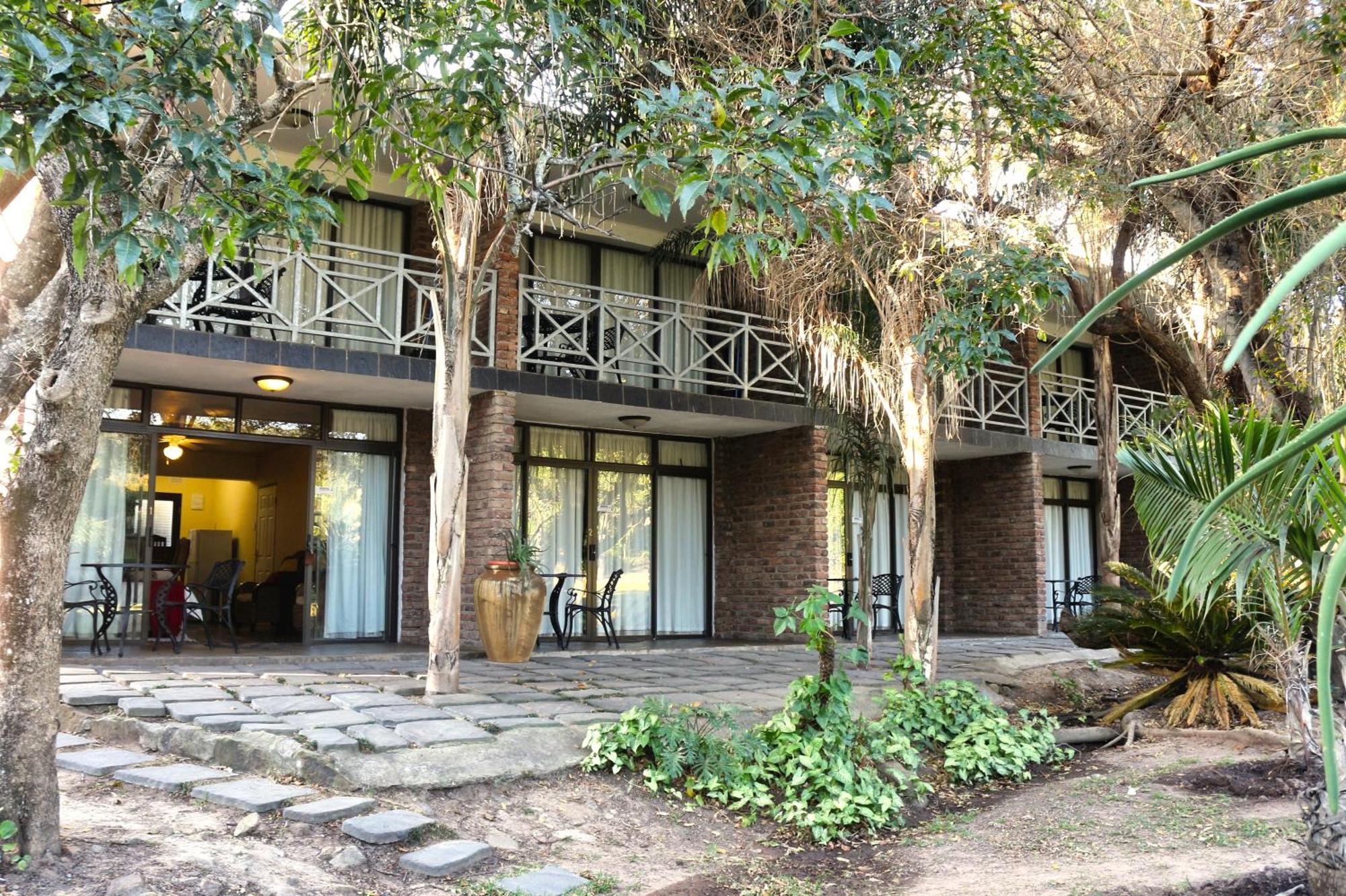Areena Riverside Resort Kwelera Esterno foto