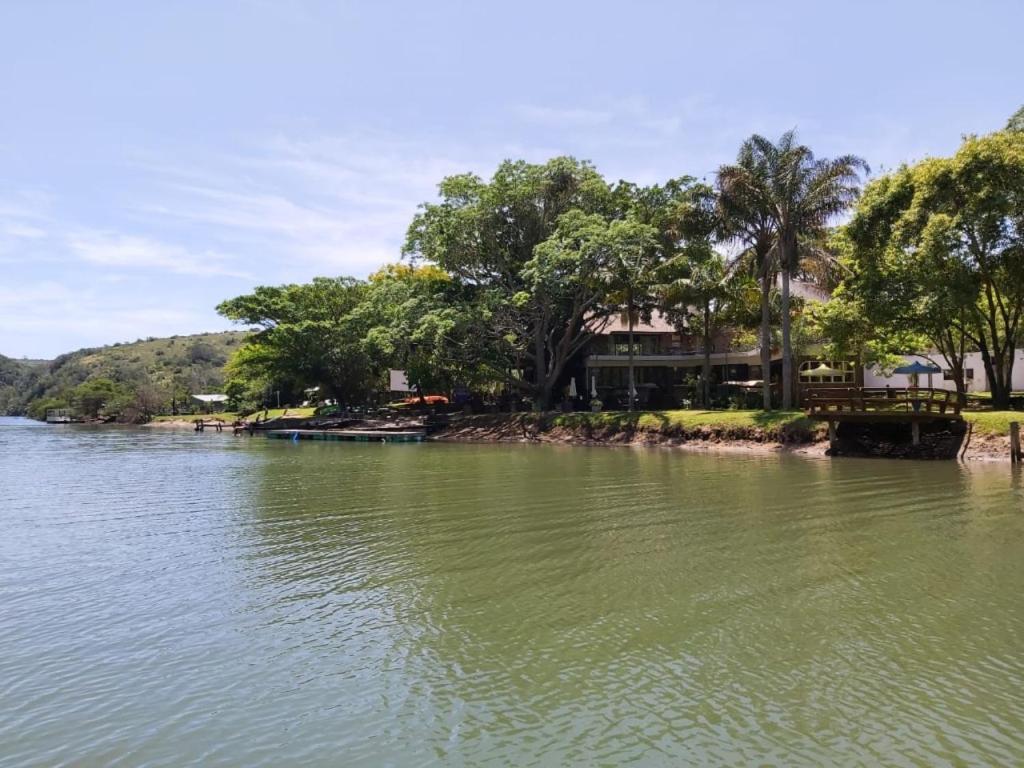 Areena Riverside Resort Kwelera Esterno foto